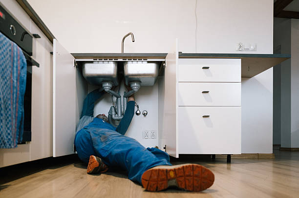 Professional Leak Detection technician working in Perkins, OK